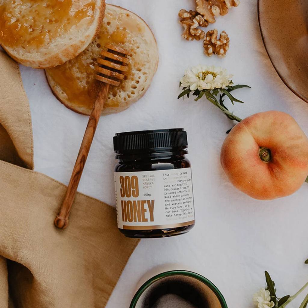 Larder. - Cove. Beach Essentials