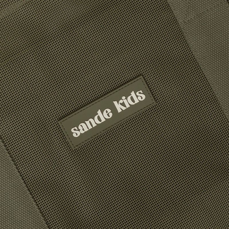 sande-kids-oversized-mesh-beach-bag-pandanus,19,SANDE Beach Hauler Pandanus Ð full family beach gear loaded