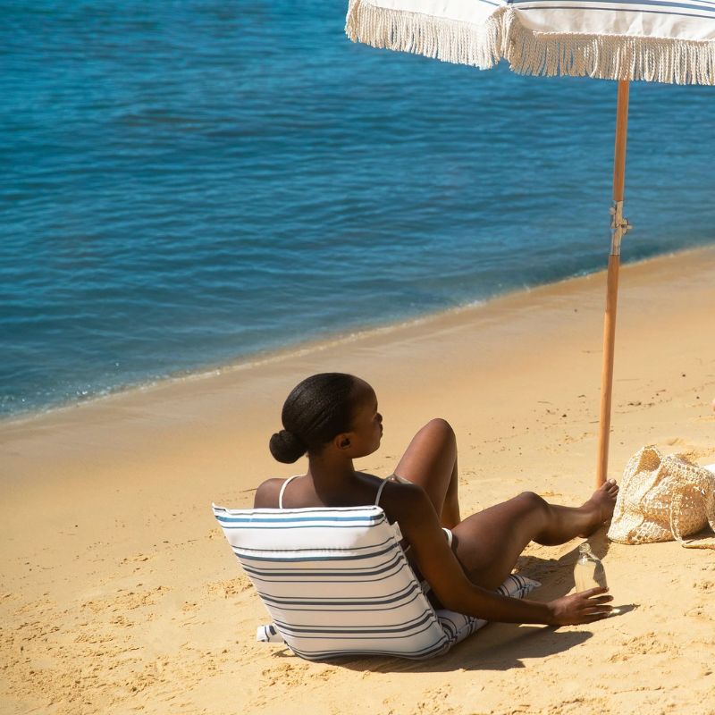 SunnyLife | The Resort Lean Back Beach Chair Coastal Blue