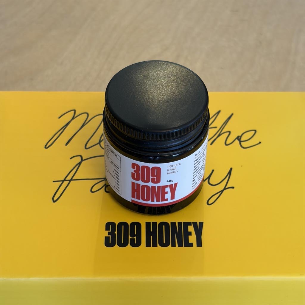 Mini Variety Sampler Gift Box 6 x 40g | 309 Honey - Cove. Beach Essentials