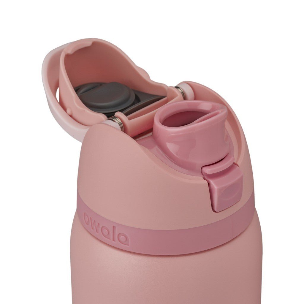 Owala FreeSip Water Bottle 945ml Rose Quartz - Cove. Beach Essentials