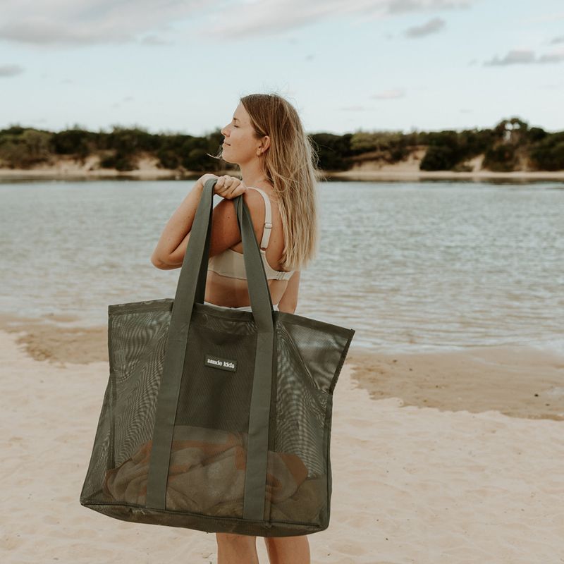 SANDE | Beach Hauler Mesh Beach Bag - Pandanus - Cove. Beach Essentials