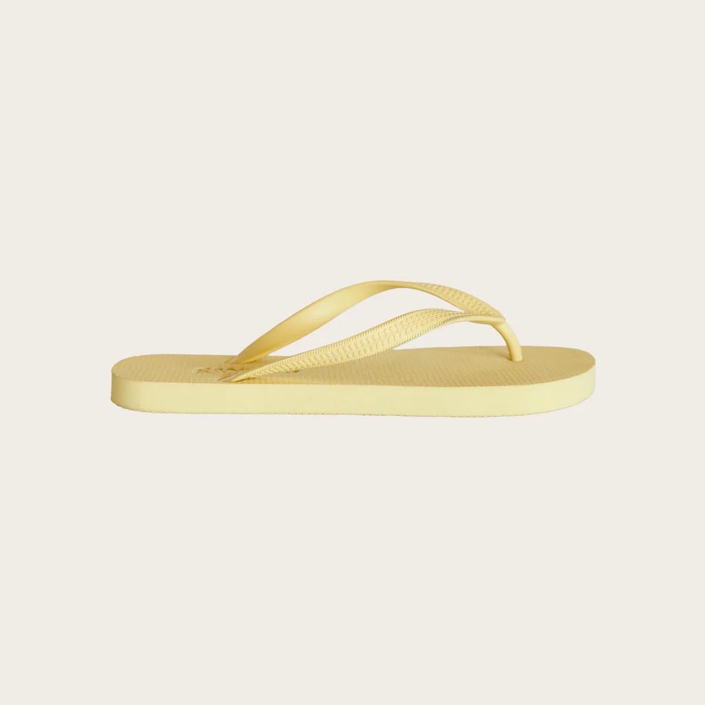 Sandos | Original Limoncello - Cove. Beach Essentials