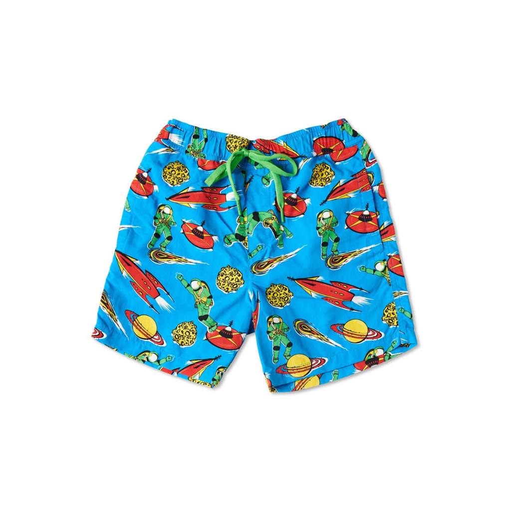 Shop Kip & Co Outer Space Boardies at Cove! These quick-dry shorts are made from 100% nylon, perfect for a day at the beach or pool.
