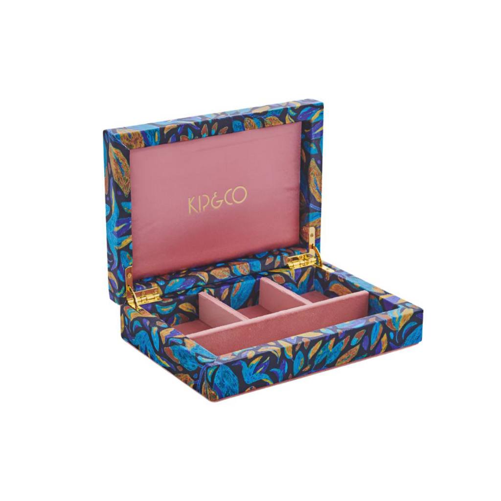 Explore the Kip & Co Fallen Leaves Velvet Jewellery Box at Cove. This stylish and eco-friendly accessory is perfect for organizing your jewelry with a touch of elegance.