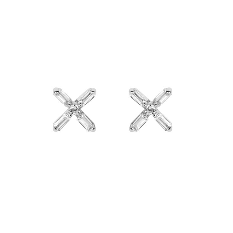Lindi Kingi - A Dusting of Jewels - Bloom Studs | Silver