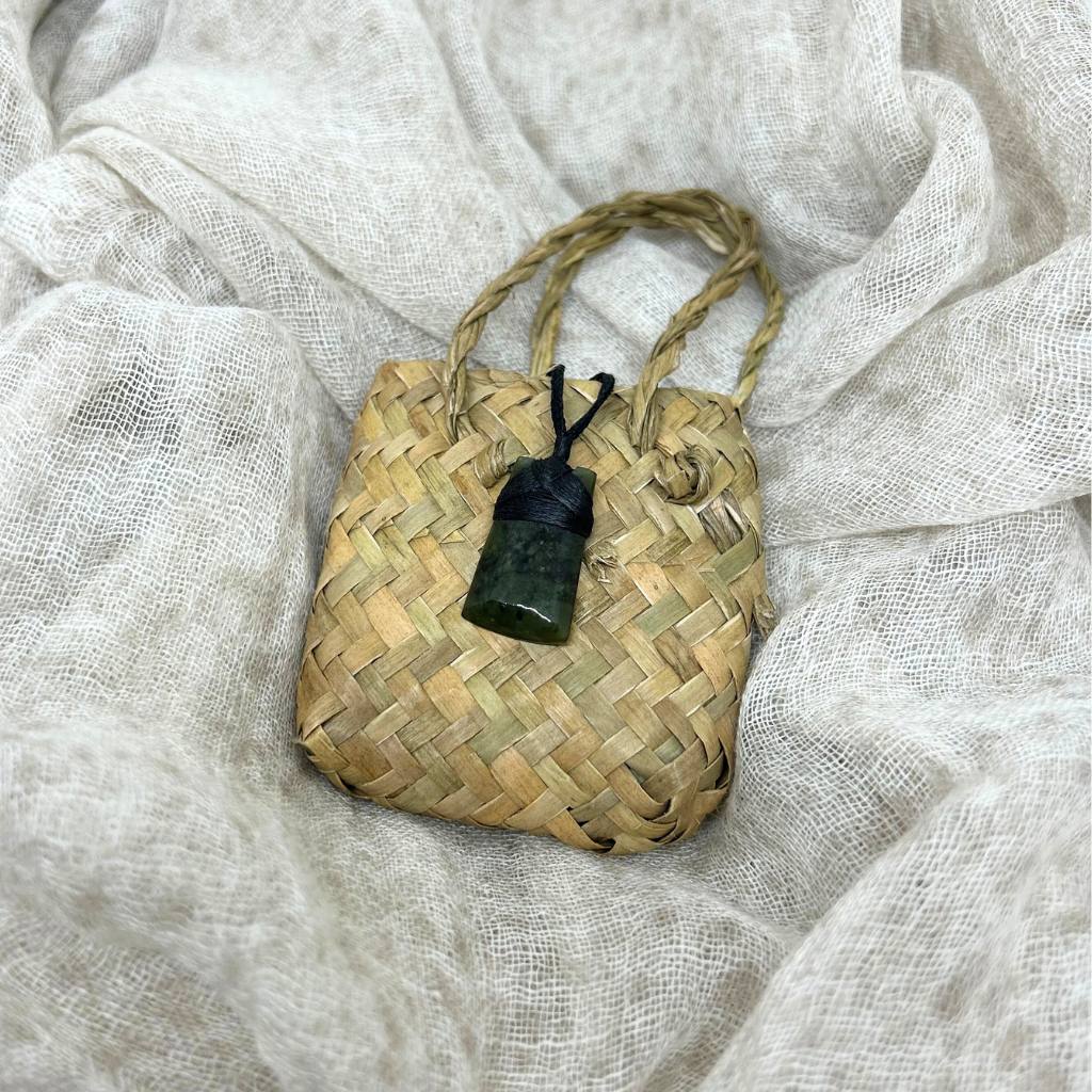 NZ Greenstone Baby Toki 25mm