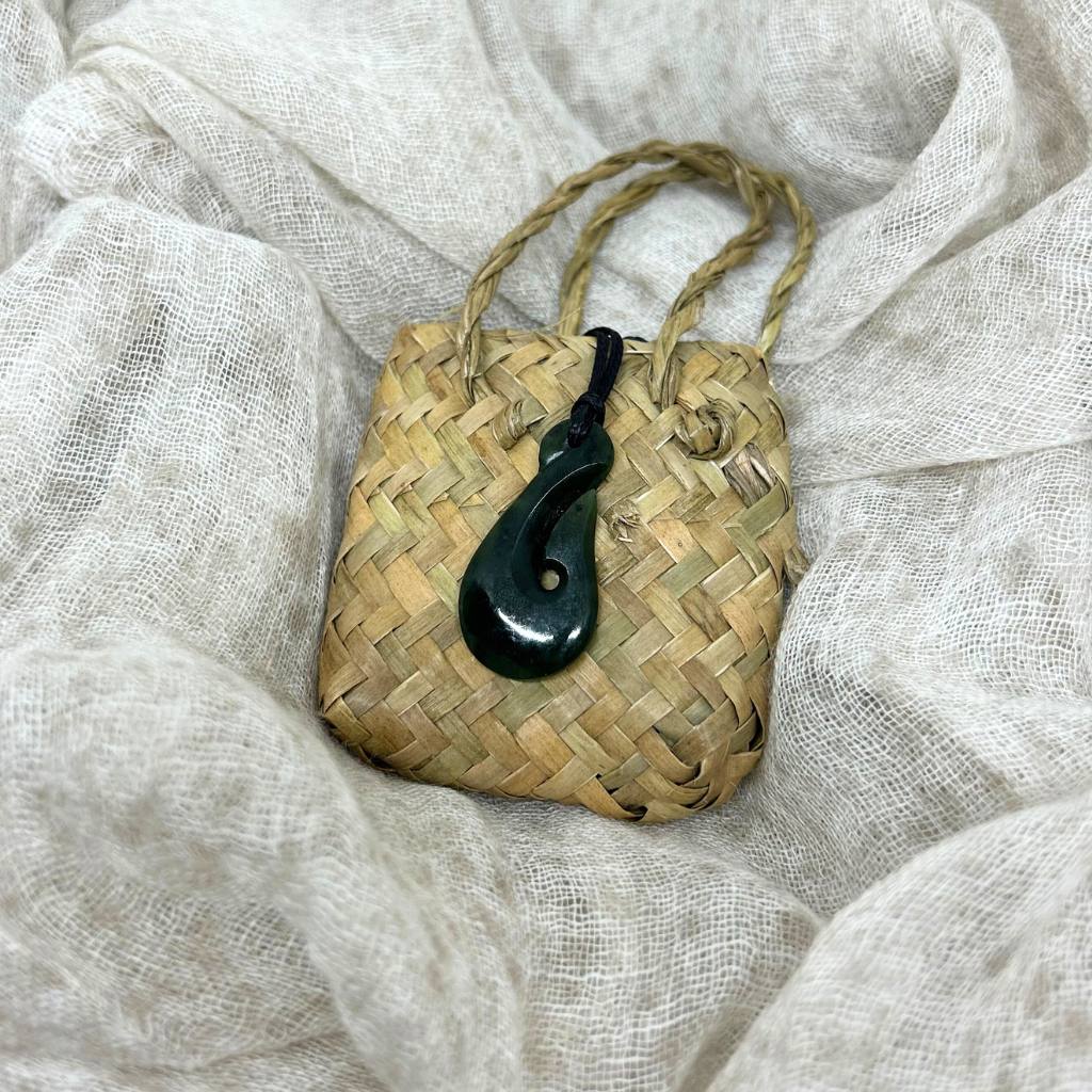 NZ Greenstone Hook 37mm