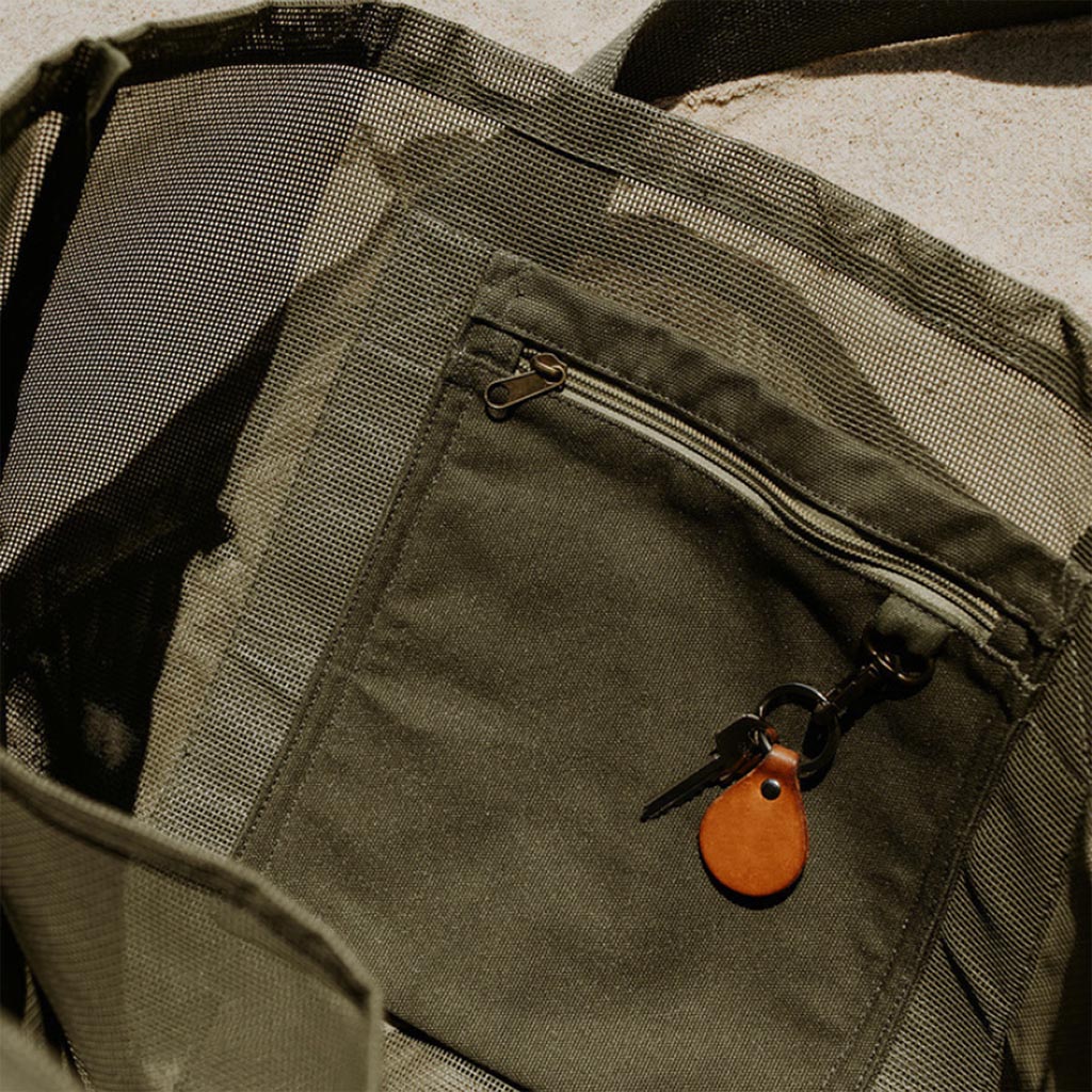 sande-kids-large-mesh-beach-bag-pandanus,10,SANDE Mini Beach Hauler Pandanus Ð side profile view