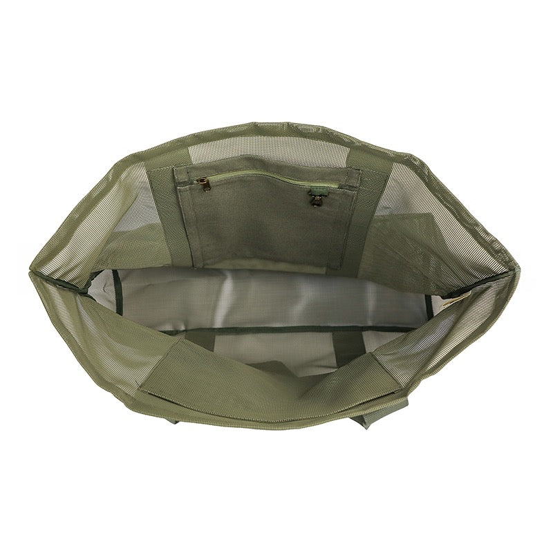 sande-kids-oversized-mesh-beach-bag-pandanus,8,SANDE Beach Hauler Pandanus lifestyle Ð family at the beach NZ