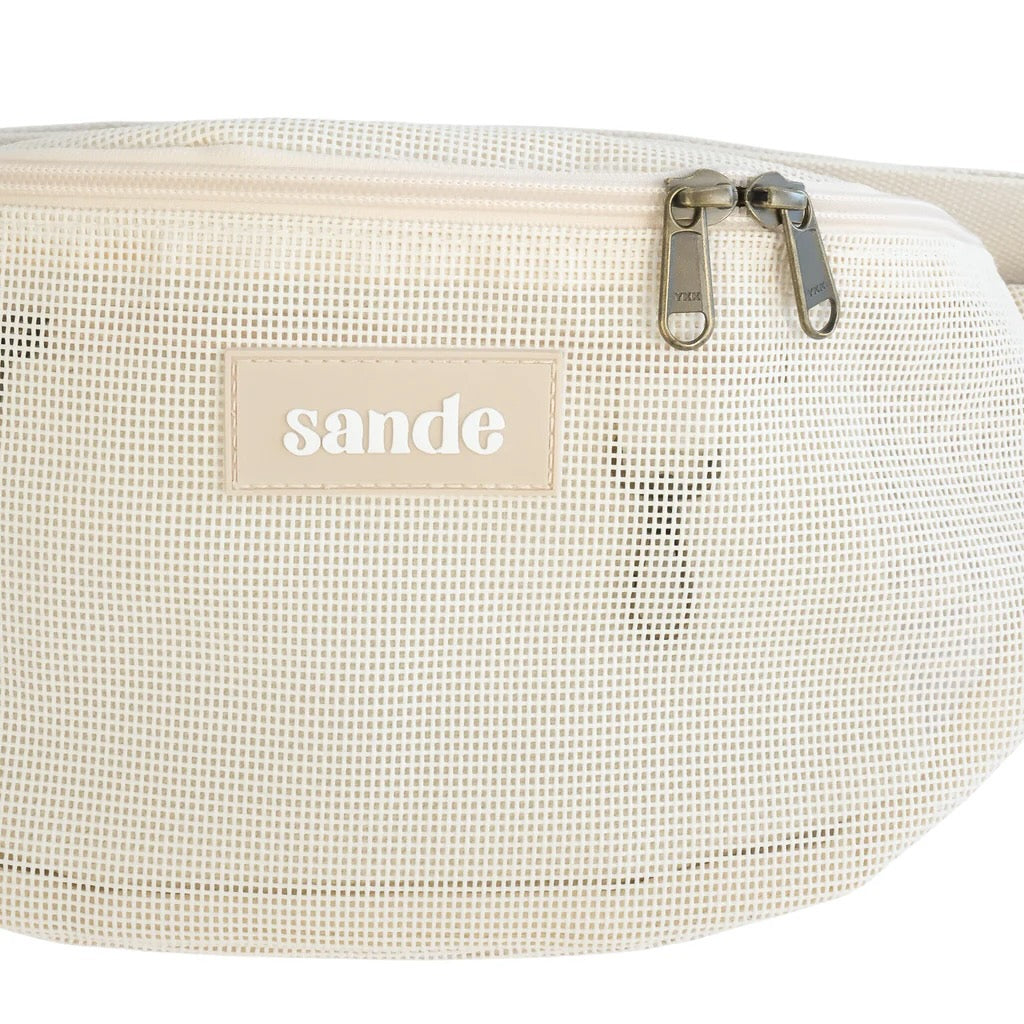 sande-kids-essentials-crossbody-bag-sand,4,Sand SANDE crossbody Ð compact interior fits phone keys and wallet