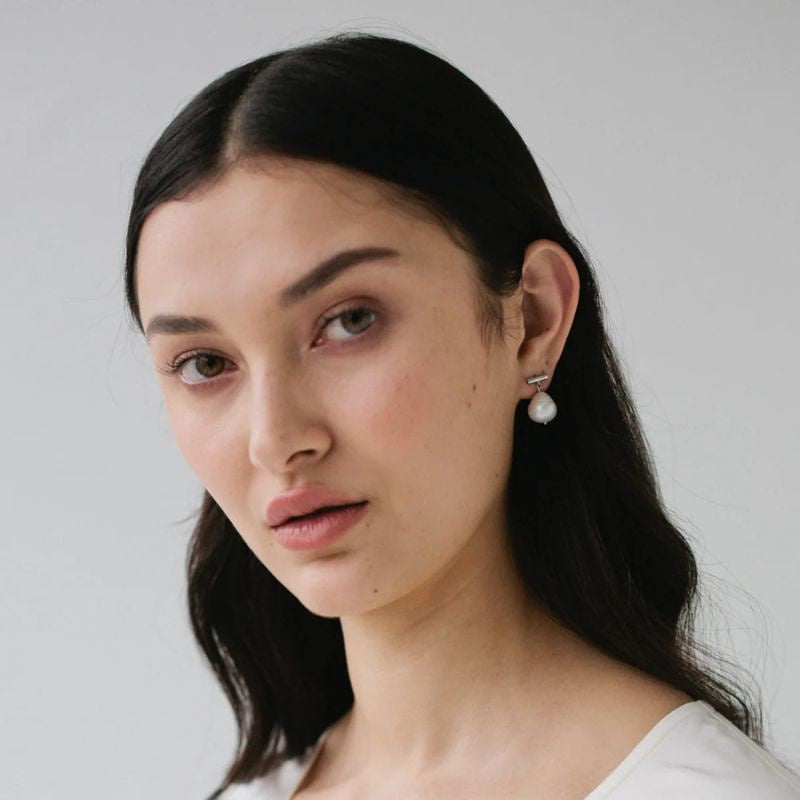 SOPHIE | Drop Pearl Studs Large - Silver