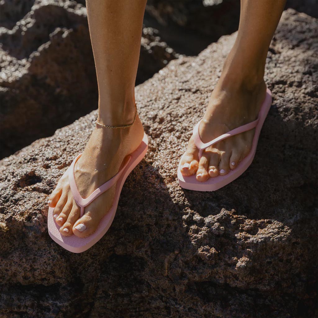 Sandos | Square Pink-a-Boo