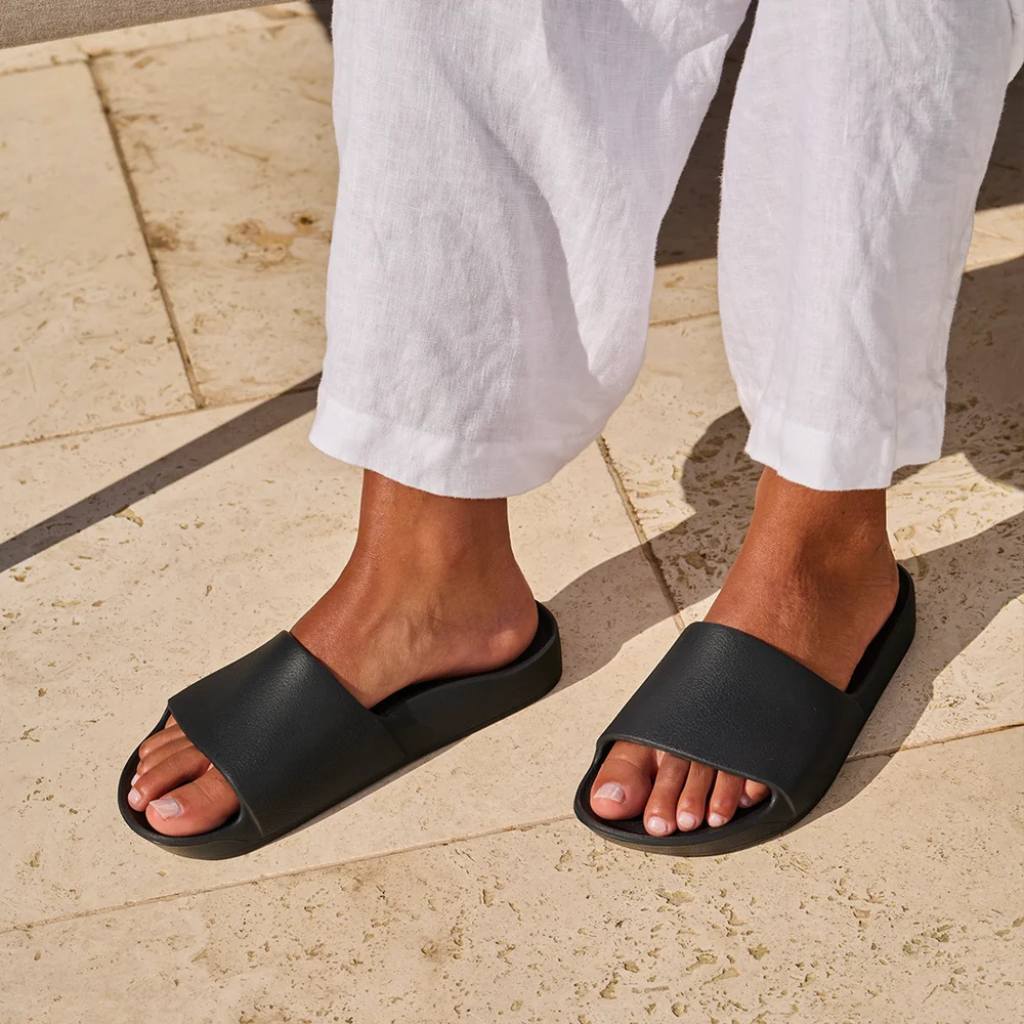 Archies Support Slides | Classic - Black - Cove. Beach Essentials
