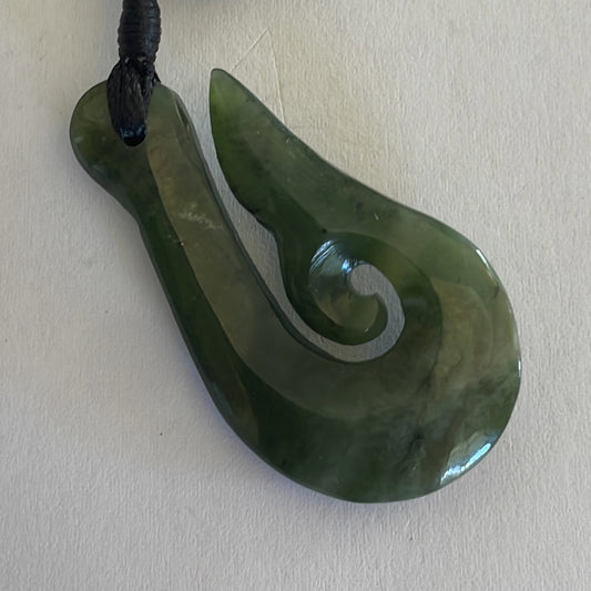 NZ Greenstone Pendant Fishhook 40mm