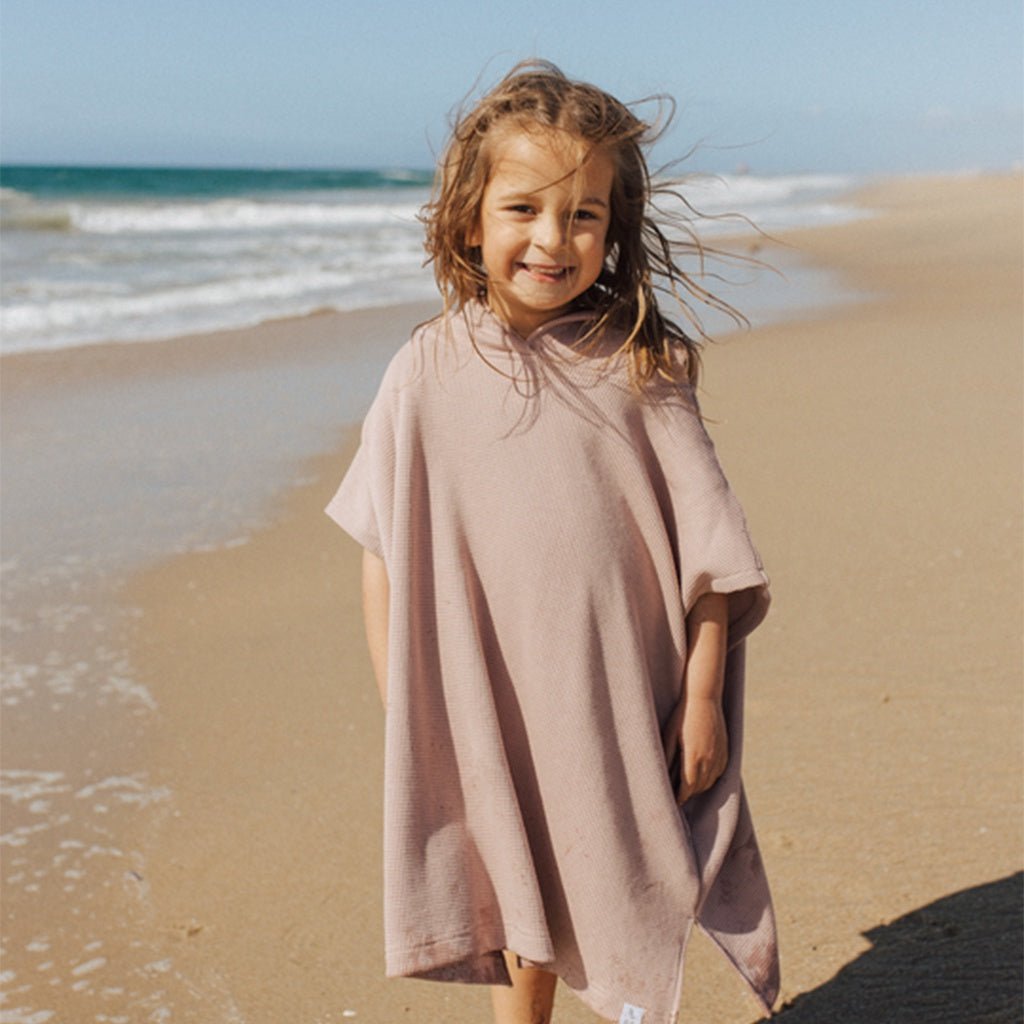 Current Tyed Waffle Beach Poncho Dusty Rose 6m-6y+ - Cove. Beach Essentials