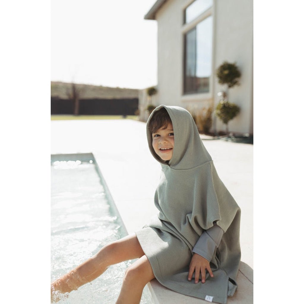 Current Tyed Waffle Beach Poncho Sage Green 6m-6y+ - Cove. Beach Essentials