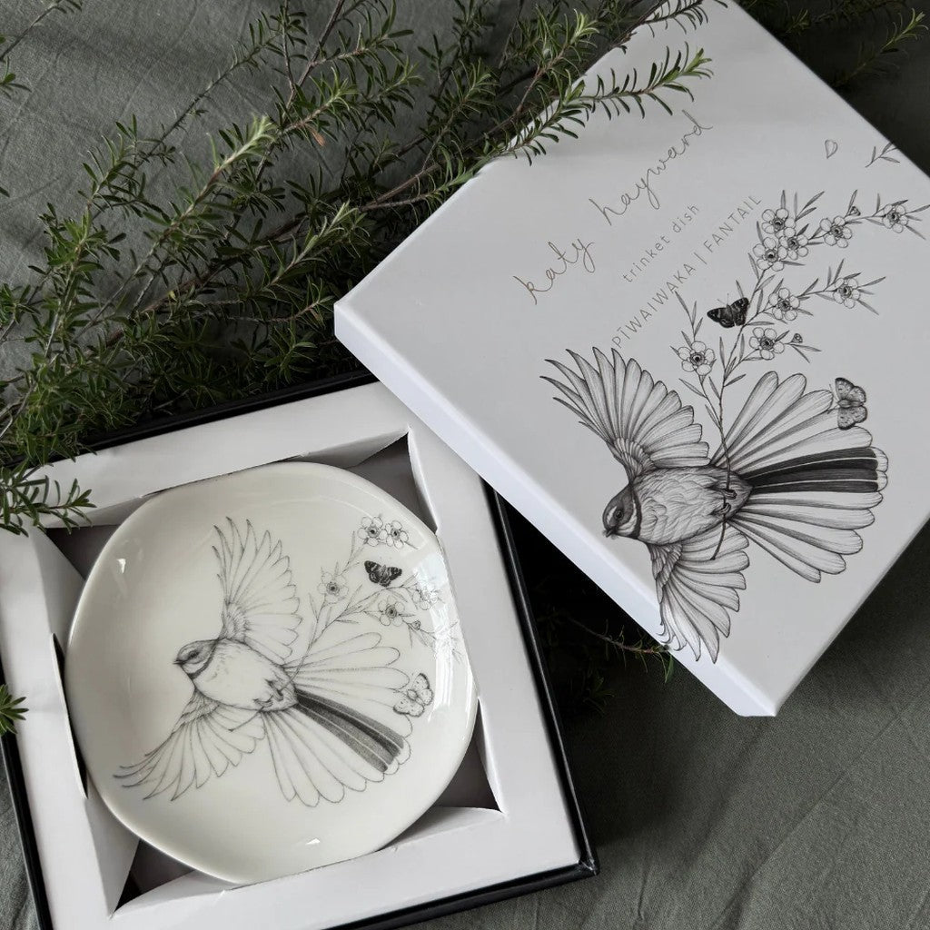 Katy Hayward | Trinket Dish – Come - Cove. Beach Essentials