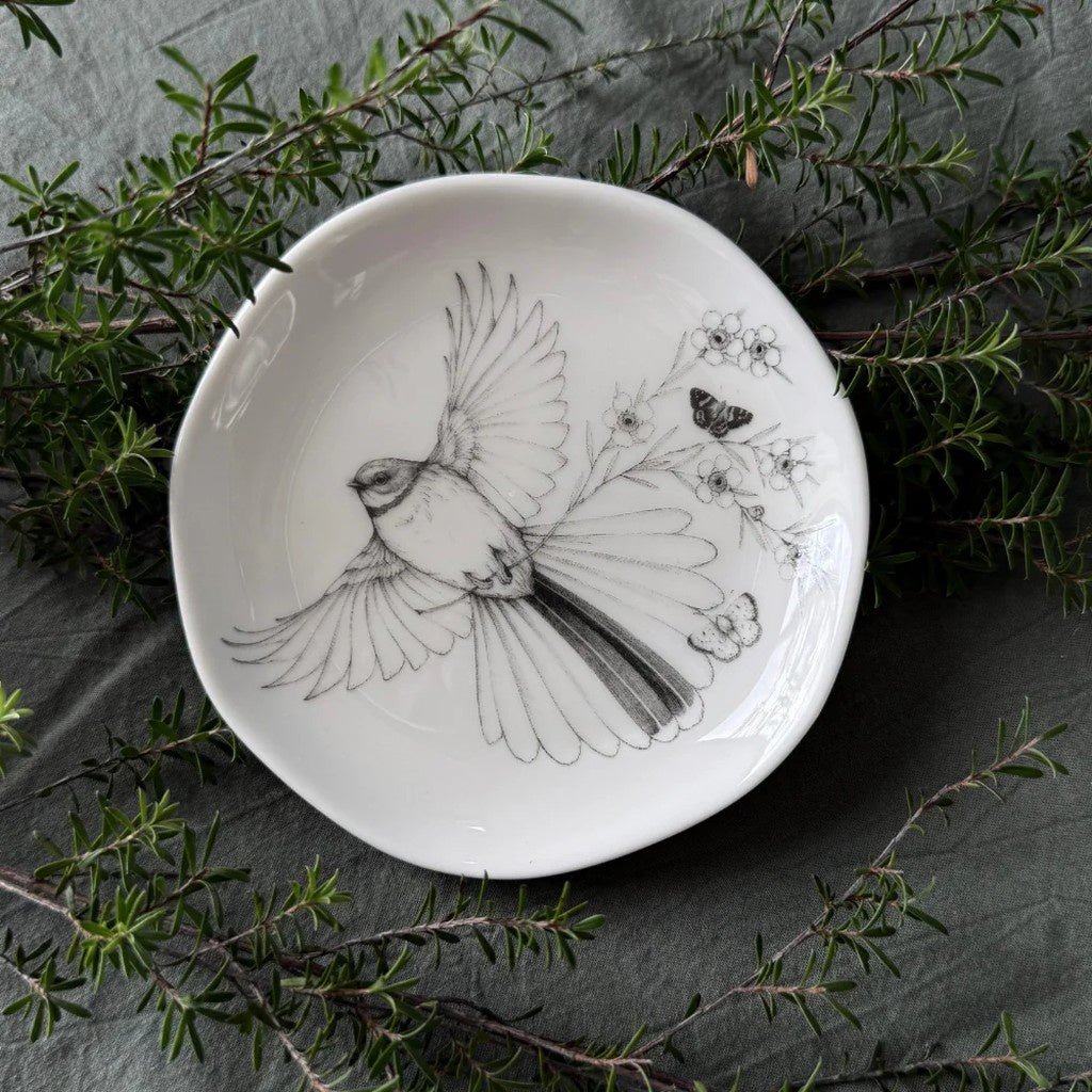 Katy Hayward | Trinket Dish – Come - Cove. Beach Essentials