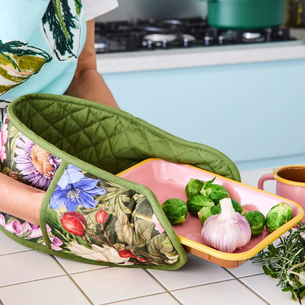 Kip & Co | Cottage Garden Eden Double Oven Mitt - Cove. Beach Essentials