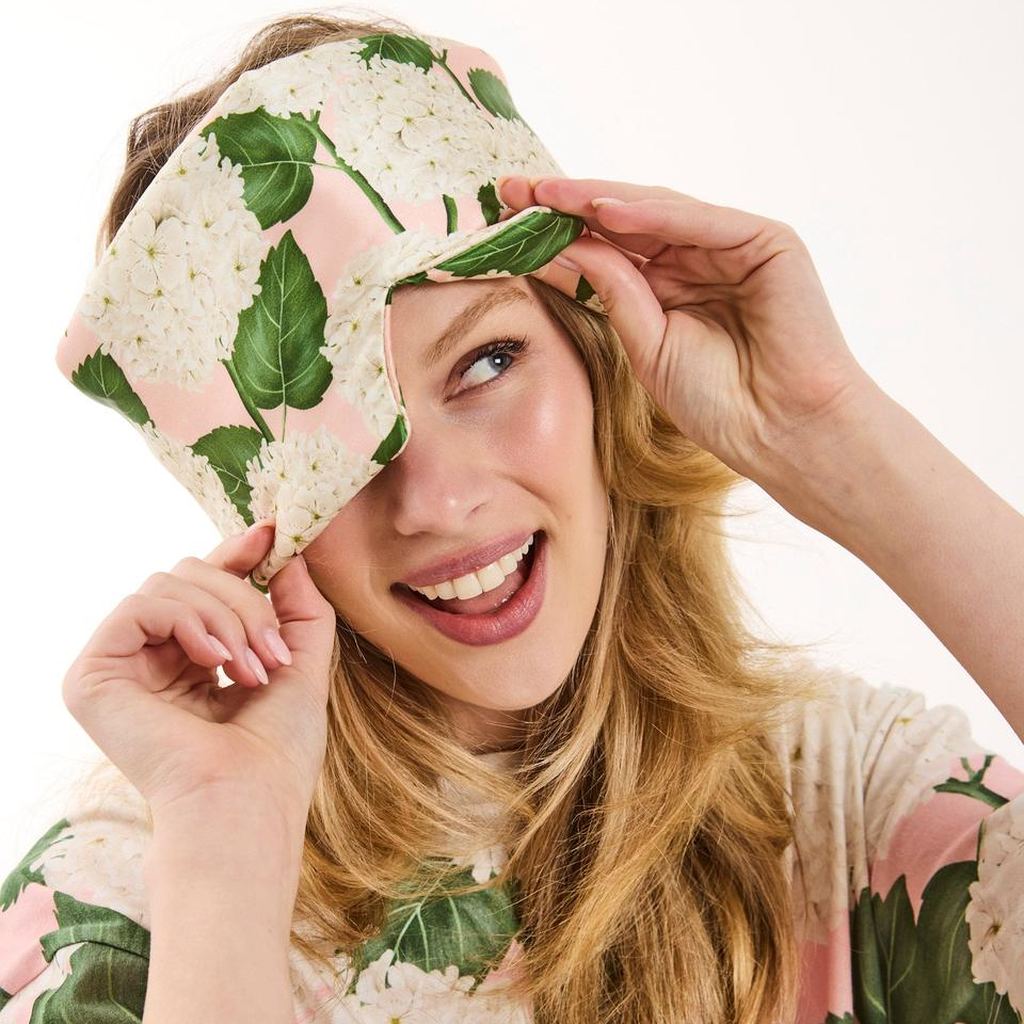 Kip & Co | Hydrangea Pink Block Out Silk Eye Mask - Cove. Beach Essentials