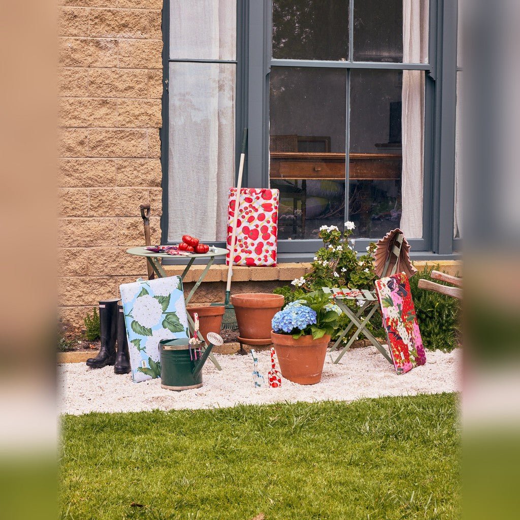 Kip & Co | Pomodori Garden Kneeling Mat - Cove. Beach Essentials
