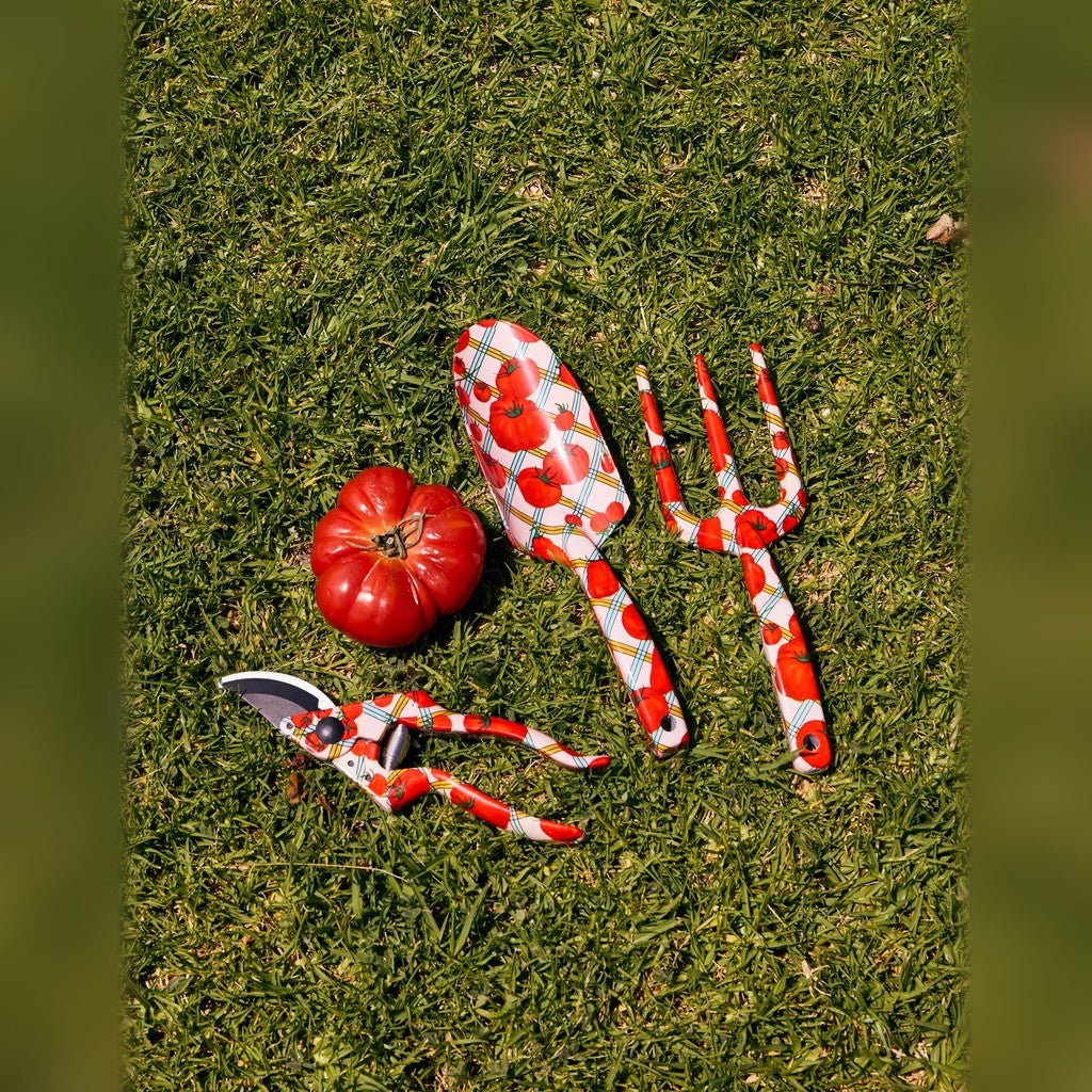 Kip & Co | Pomodori Garden Tools and Gloves Set - Cove. Beach Essentials