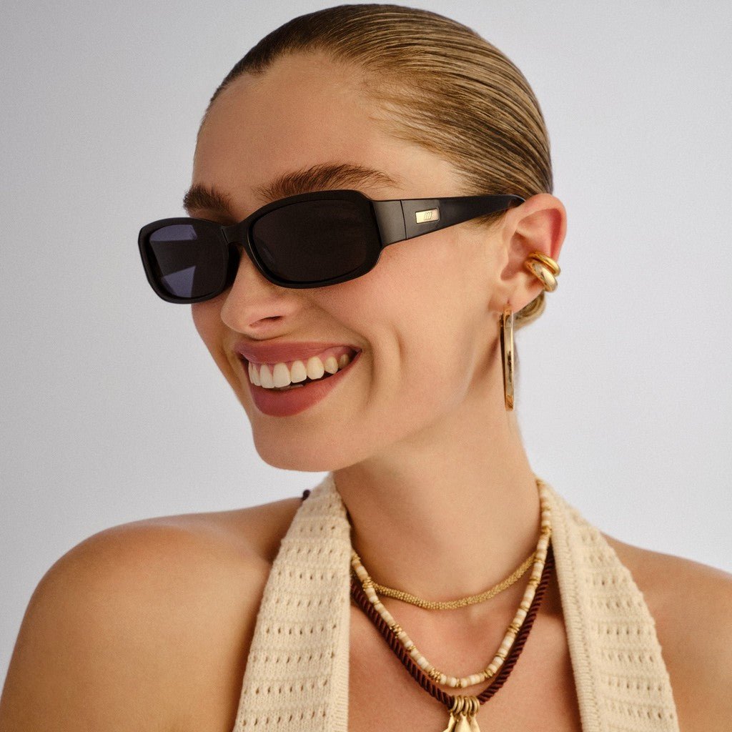 Le Specs | Gigglemug Polarised - Black - Cove. Beach Essentials