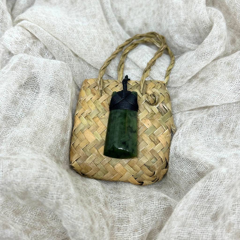 NZ Greenstone Pounamu | Dale Borland Toki Necklace 45mm - Cove. Beach Essentials