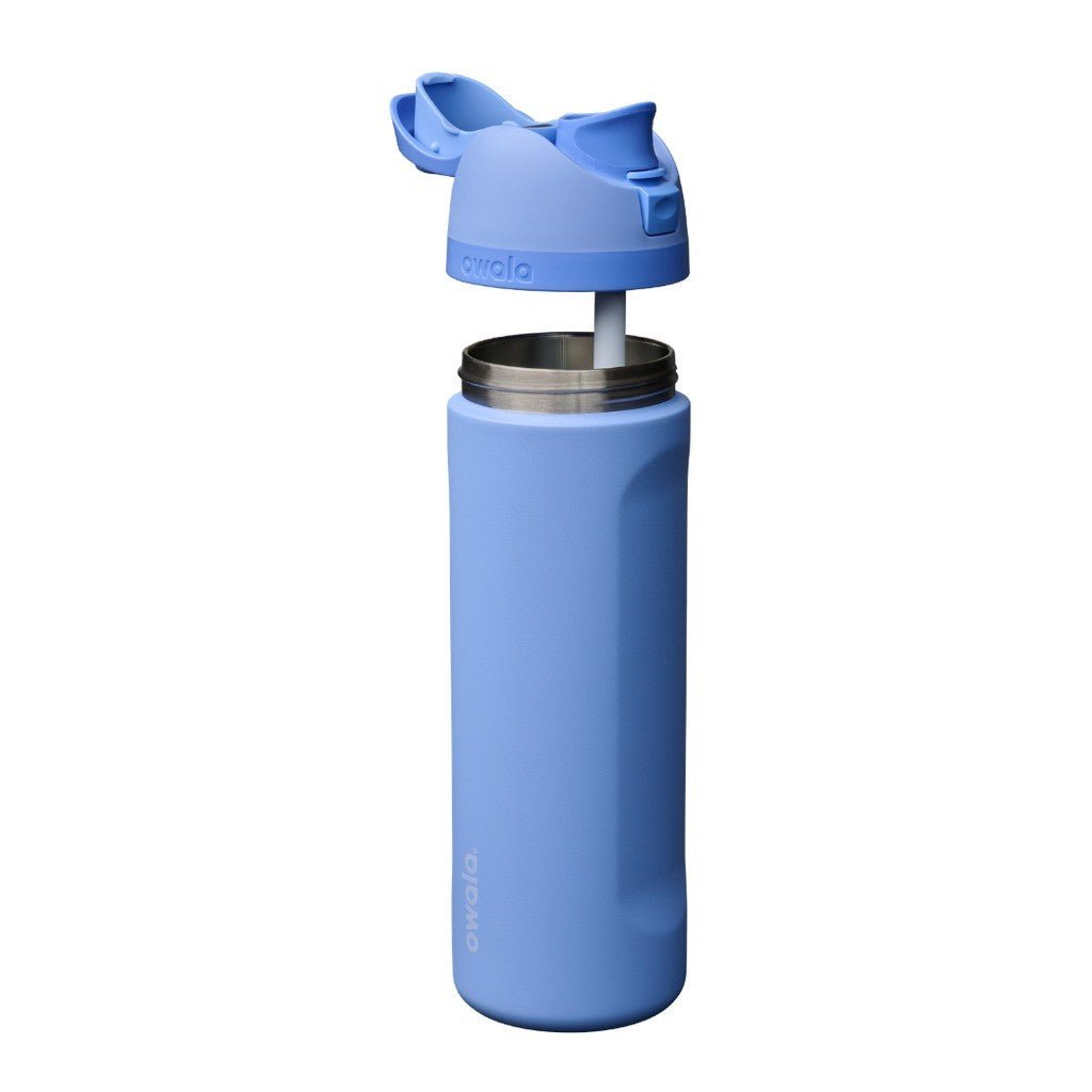 Owala FreeSip Water Bottle 710ml Out Of The Blue - Cove. Beach Essentials