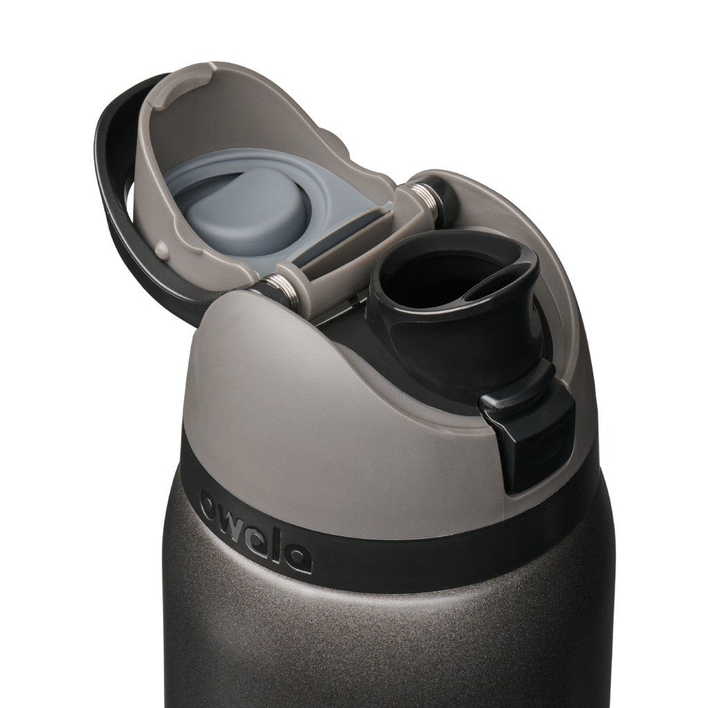 Owala FreeSip Water Bottle 945ml Nailed It - Cove. Beach Essentials