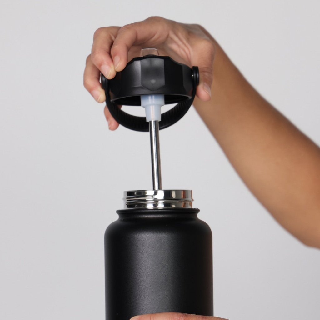 PARGO | 950ml Sports Bottle - MIDNIGHT BLACK - Cove. Beach Essentials