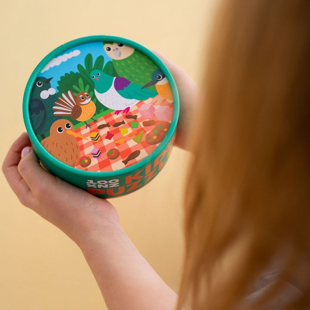Picnic Tweets Kids Puzzle - Cove. Beach Essentials