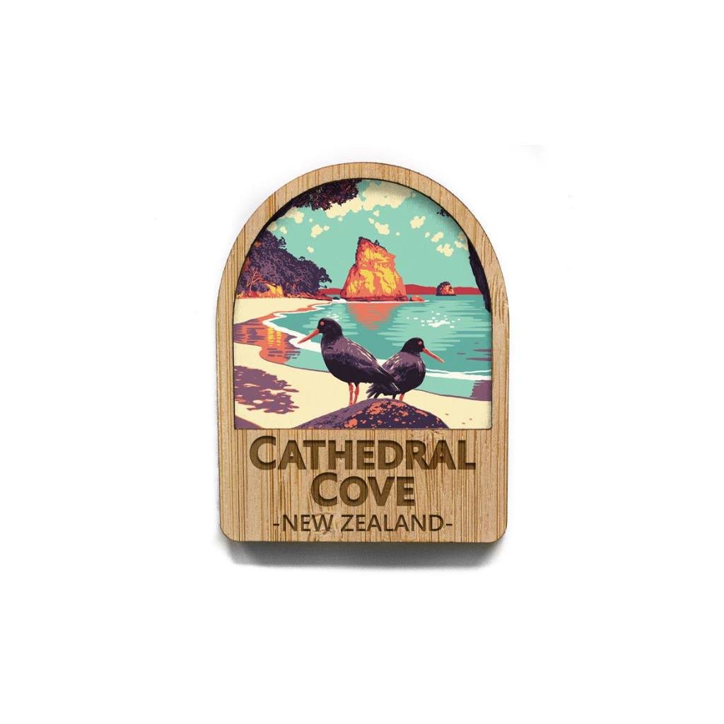 Pikitia Bamboo Magnet - Cathedral Cove Oyster Catcher - Cove. Beach Essentials