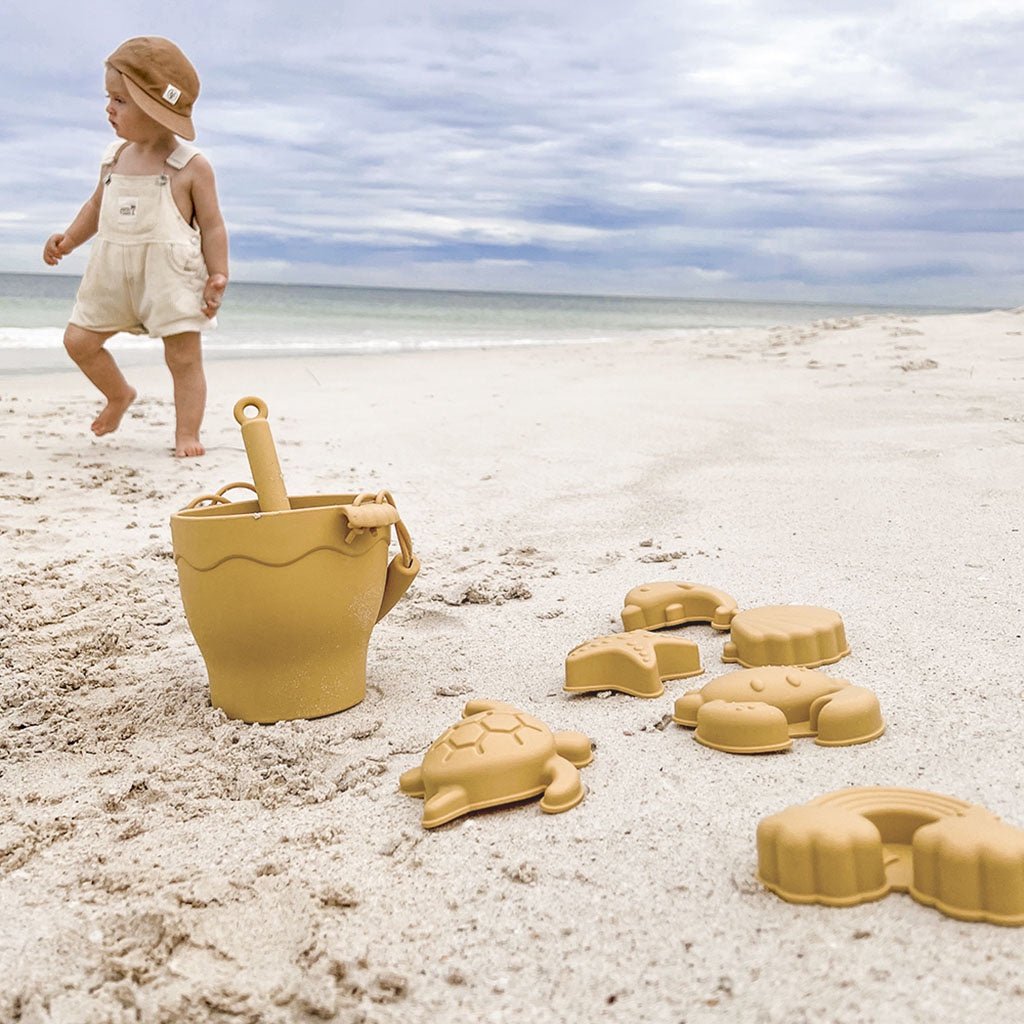Playground Silicone 8pc Bucket &amp; Spade Set - Sunshine - Cove. Beach Essentials