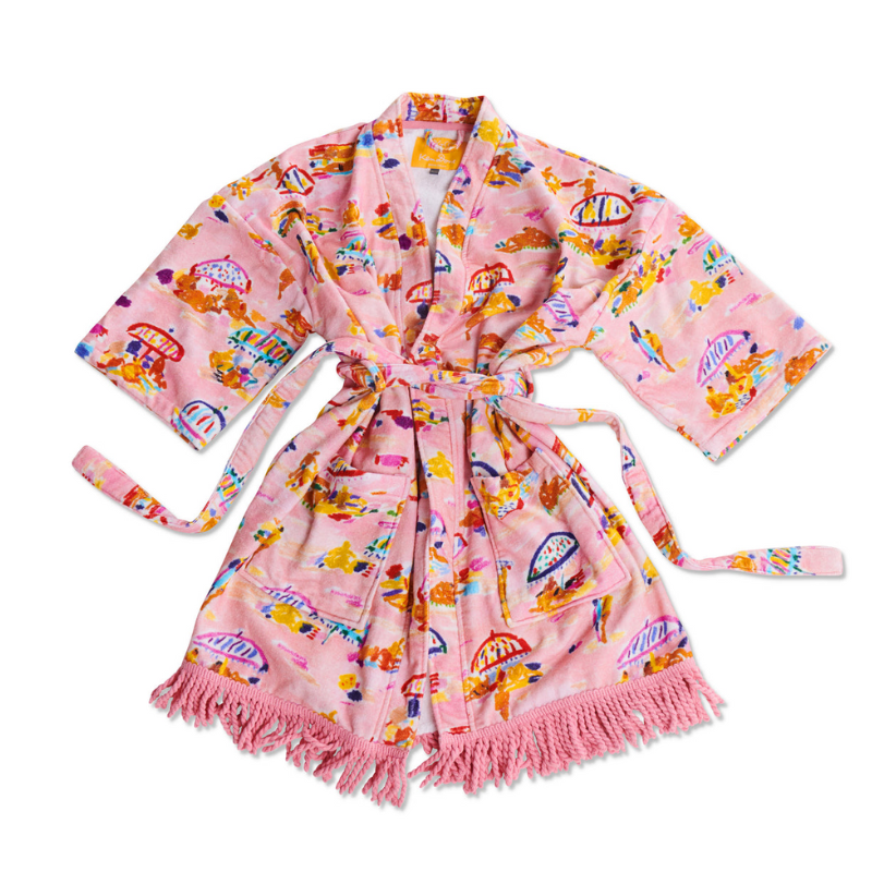 Shop the Kip & Co x Ken Done Beach Days Terry Mini Bath Robe at Cove. Made from 100% organic materials, this bath robe combines comfort and style for your little one. Perfect for beach days or bath time!
