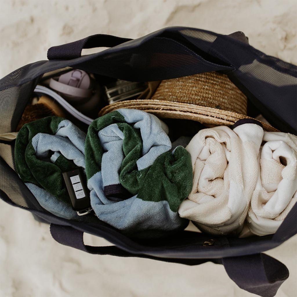 SANDE | Beach Hauler Mesh Beach Bag - Deep Sea - Cove. Beach Essentials