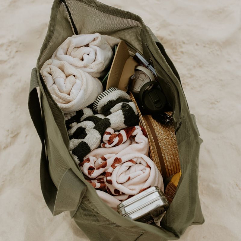SANDE | Beach Hauler Mesh Beach Bag - Pandanus - Cove. Beach Essentials
