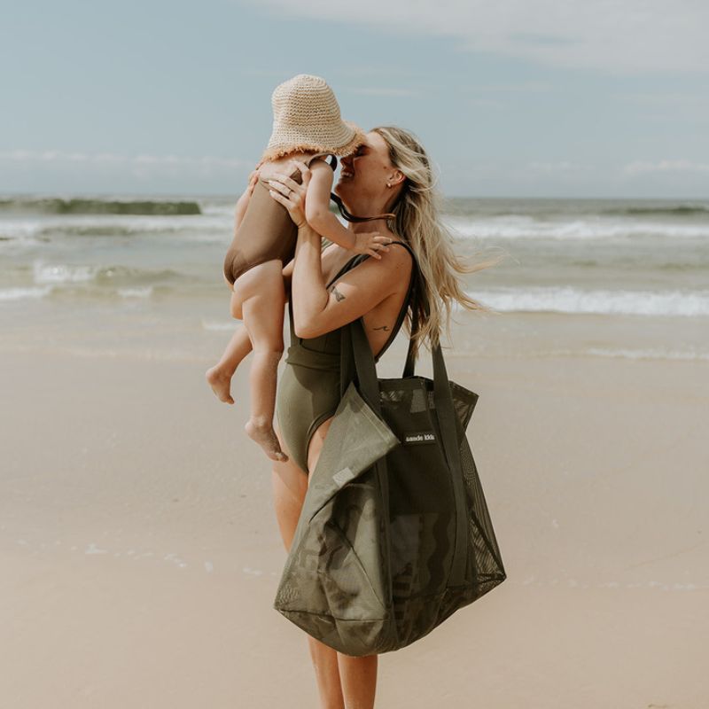 SANDE | Beach Hauler Mesh Beach Bag - Pandanus - Cove. Beach Essentials