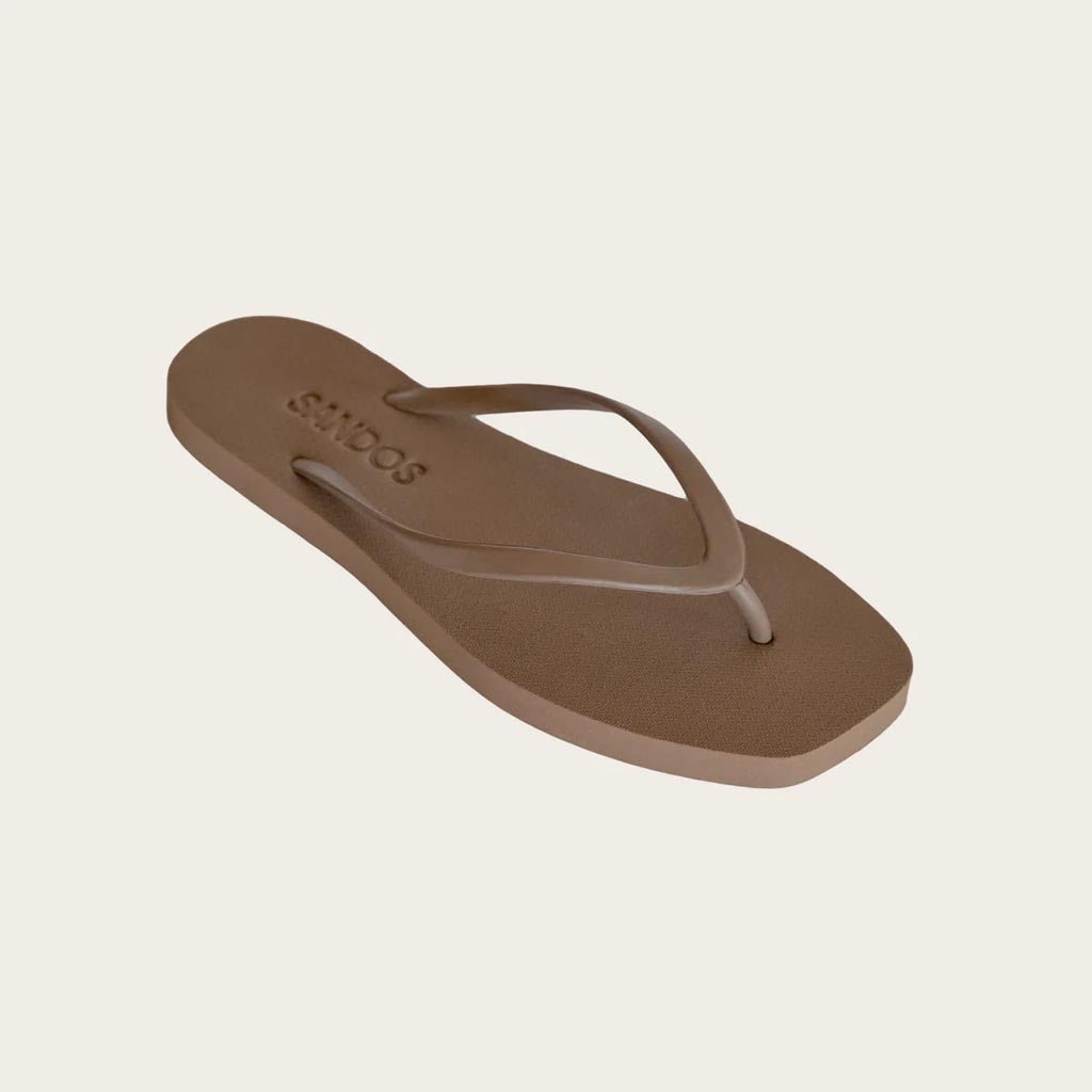 Sandos | Square Chai - Cove. Beach Essentials