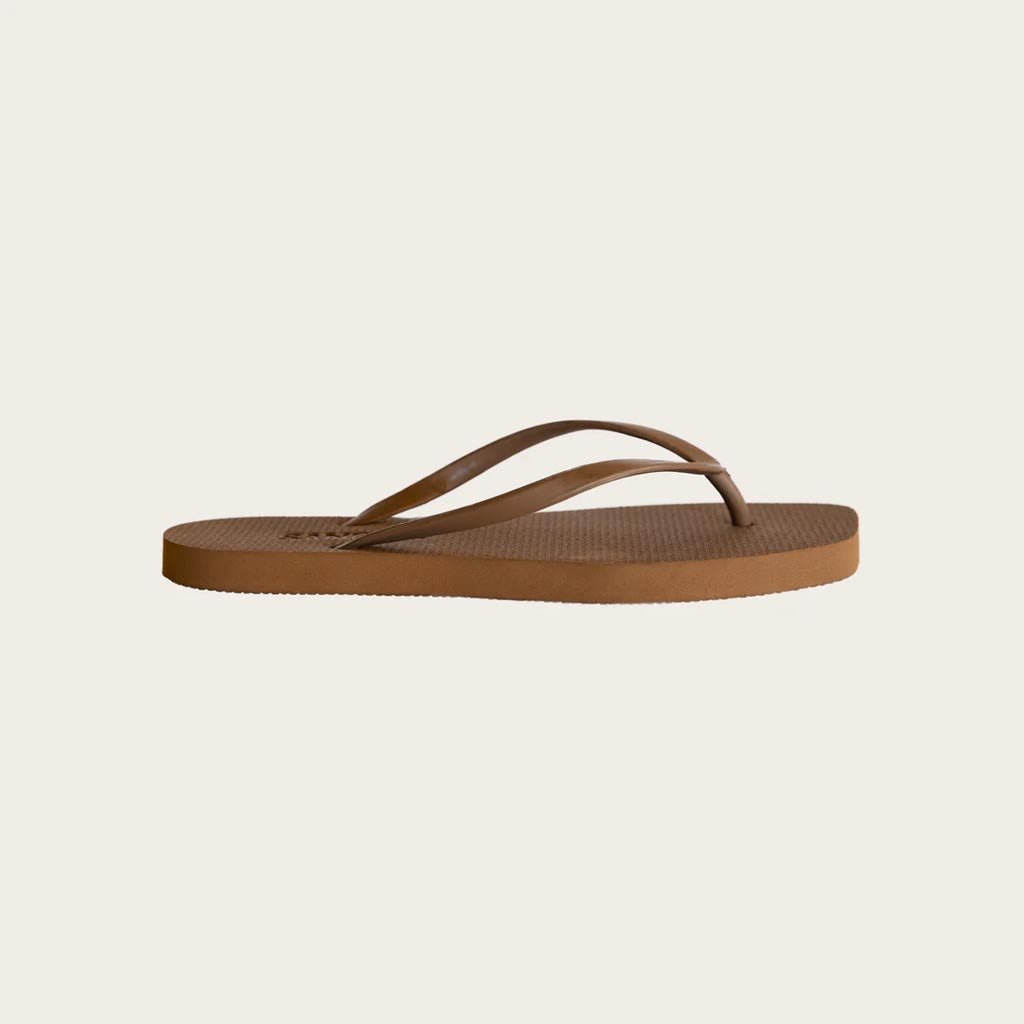 Sandos | Square Chai - Cove. Beach Essentials