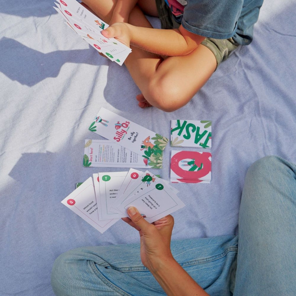 Silly Play Co | Silly Qs - Family Game