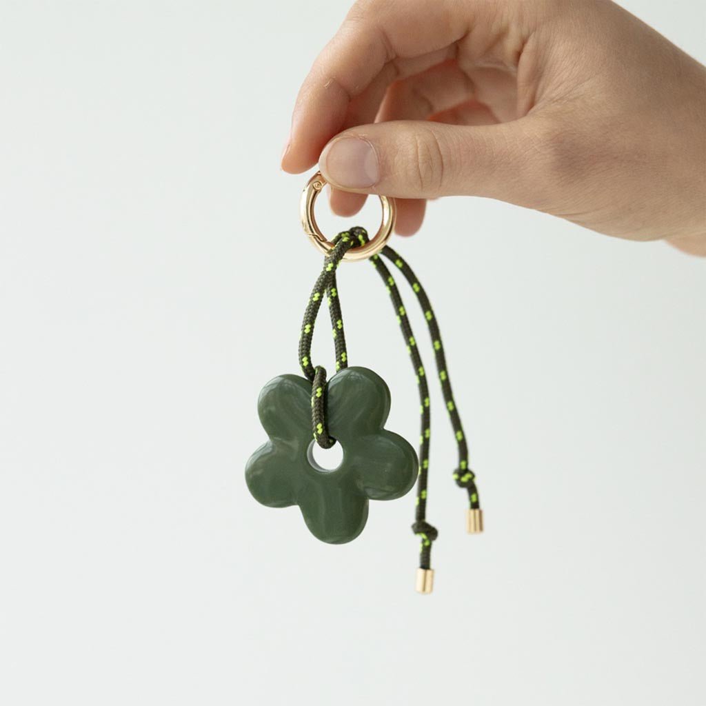 SOPHIE | Dotey Daisy Charm Khaki - Cove. Beach Essentials