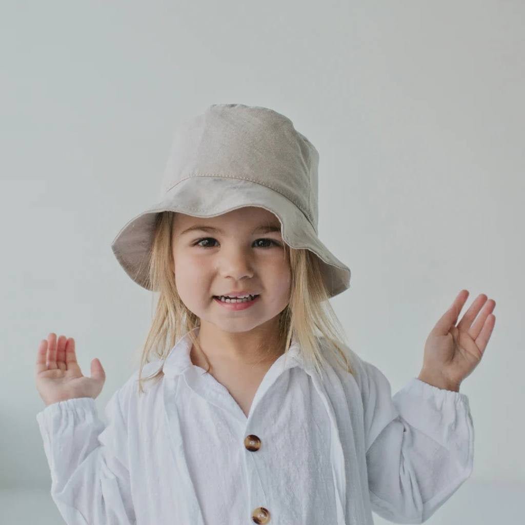 SOPHIE | Mini Love Bucket Bone - Cove. Beach Essentials
