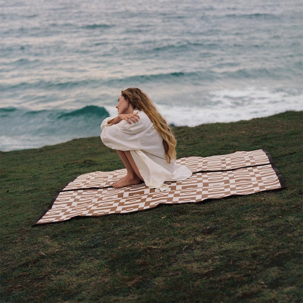 SUNNUP | Outdoor Mat - WANDER - Cove. Beach Essentials
