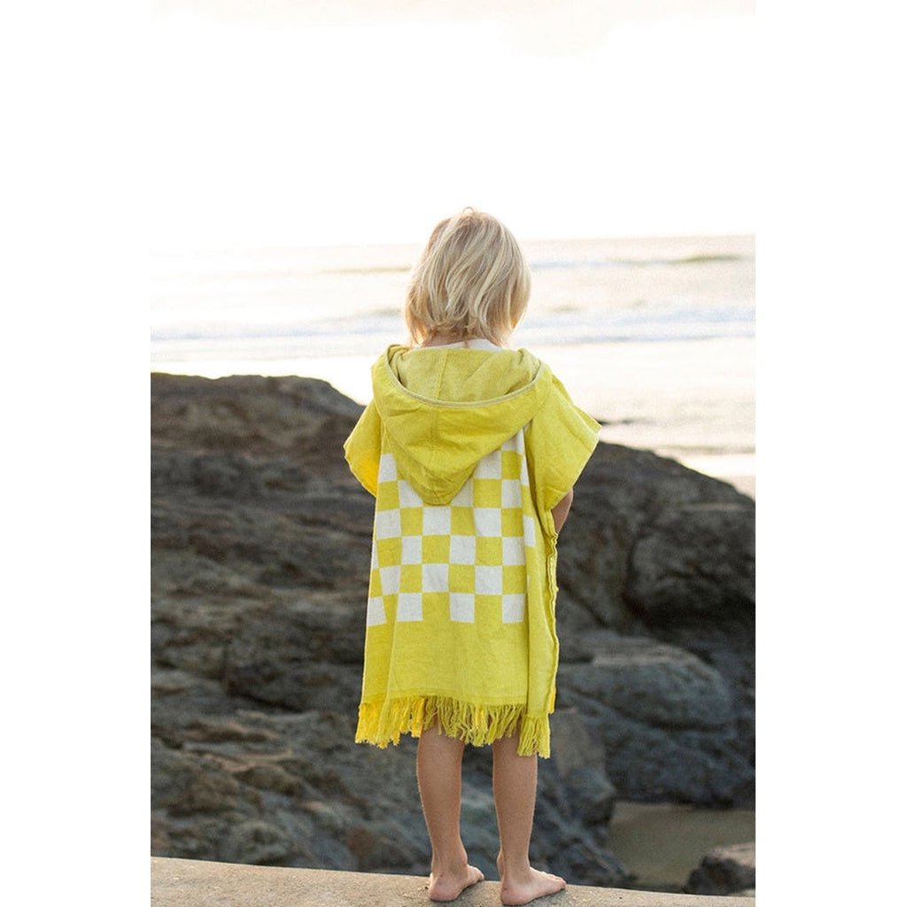 SunnyLife | Beach Games Hooded Towel Checkerboard - Cove. Beach Essentials