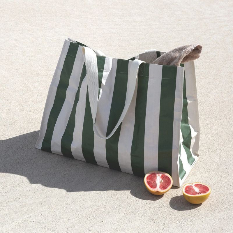 Sunnylife Carryall beach bag in The Vacay olive stripe