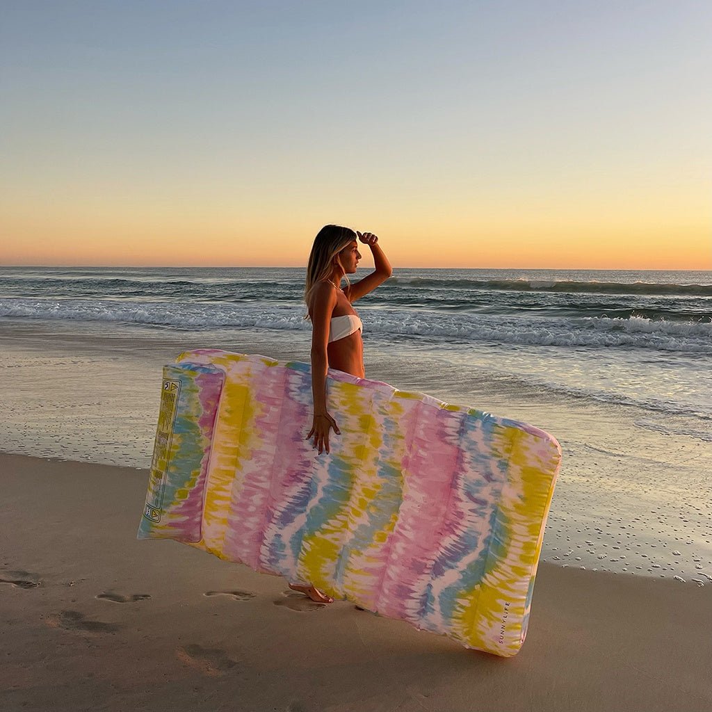 SunnyLife | Lilo Lounger Tie Dye Sorbet - Cove. Beach Essentials