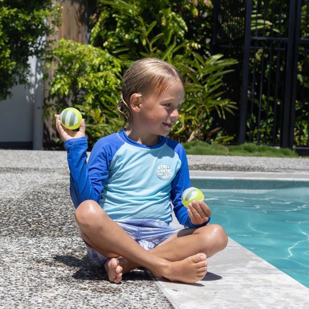SunnyLife | Skim Ball Set Tides Out Citrus - Cove. Beach Essentials