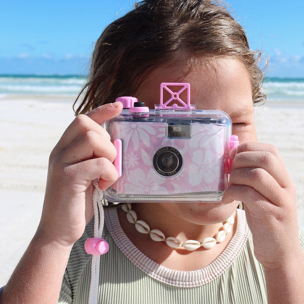 Sunnylife | Underwater Camera Stole My Heart Pink Floral - Cove. Beach Essentials